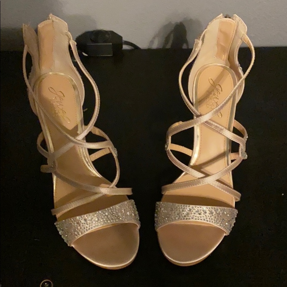 Badgley Mischka wedge sandals